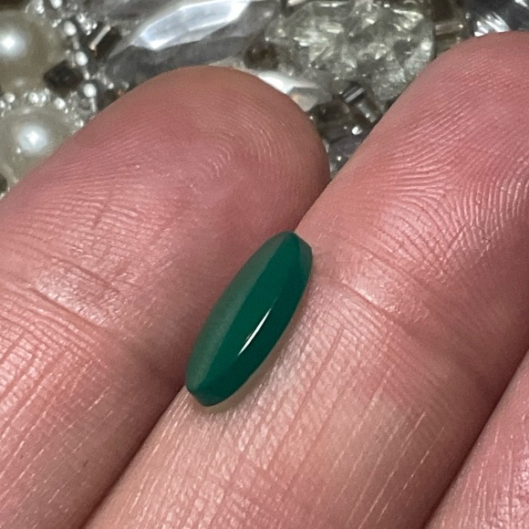 Emerald - Picture 5 of 6